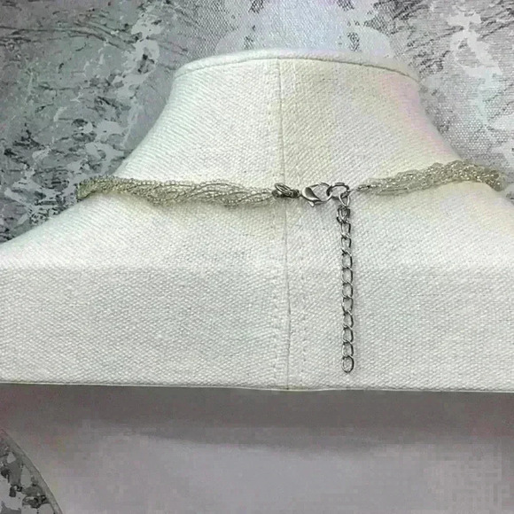 Glass Pendant Glass Seedbead Necklace - Picture 4 of 4